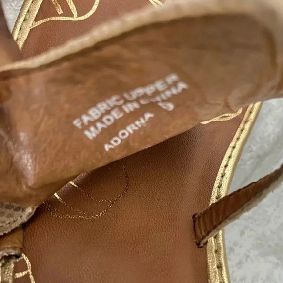 YELLOW BOX | Adorna Slingback Crystal Embellished Sandals Size 9 - Picture 9 of 10